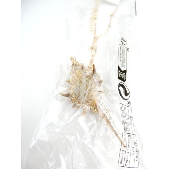 Fashion Jewelry Gold Chain Necklace With Natural Shell Pendant - Picture 3 of 7